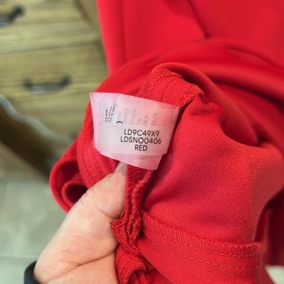 Karl Lagerfeld Paris Cherry Red Ruffle Cap Sleeve Sheath‎ Dress women’s size 10 - Picture 5 of 6